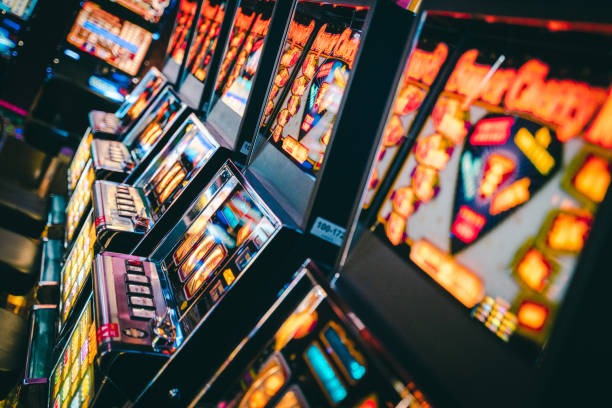 ingatbola Free Play slot interface showing Aviator, Sweet Bonanza, and Fortune Tiger titles
